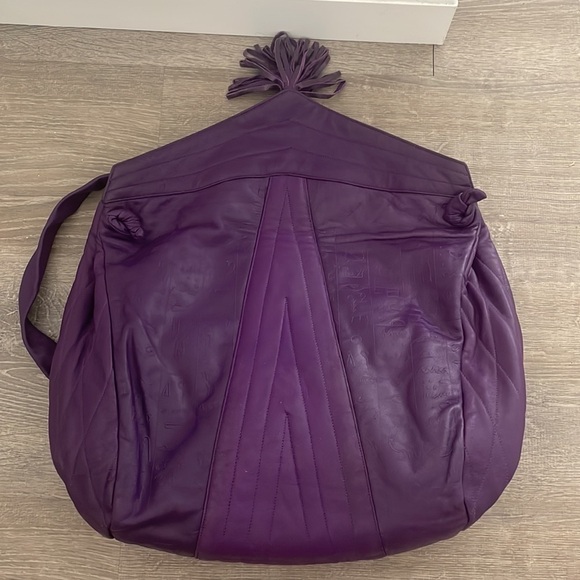 Veneta Purse with Hieroglyphic Pattern - Picture 7 of 11